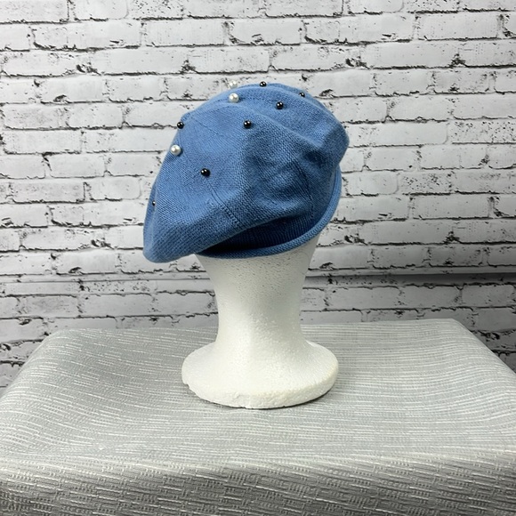 Vintage, baby blue color, cotton, stretchy, beads on top hat, Cir.: 17 in. - Picture 4 of 9